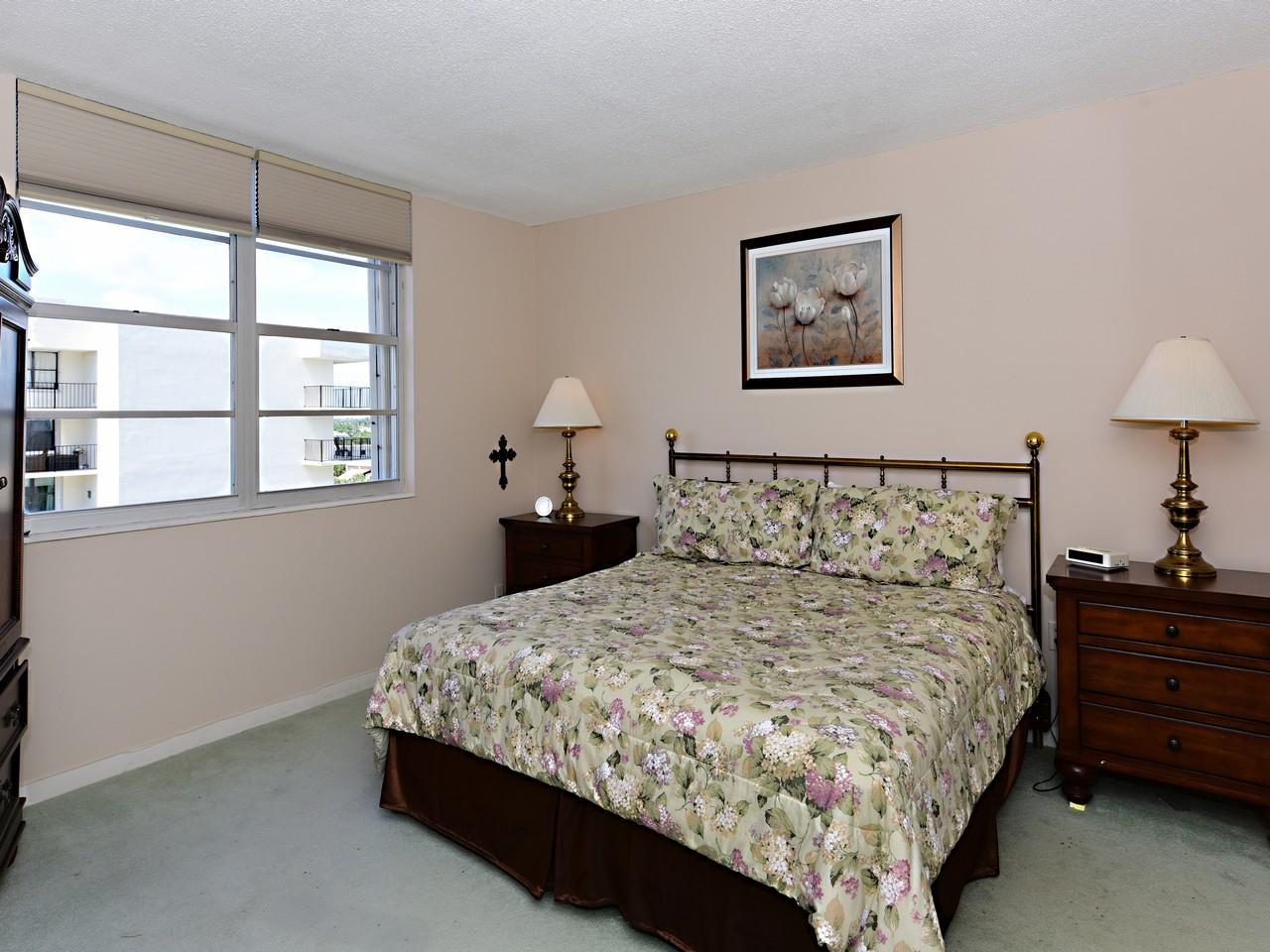 PATRICIAN OF PALM BEACH CONDO - Residential Lease