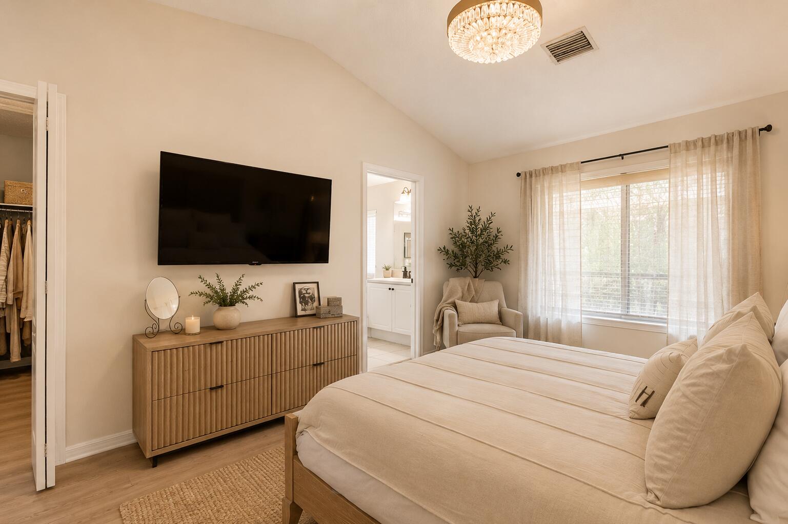 SEMINOLE ESTATES & TOWNHOMES - Residential