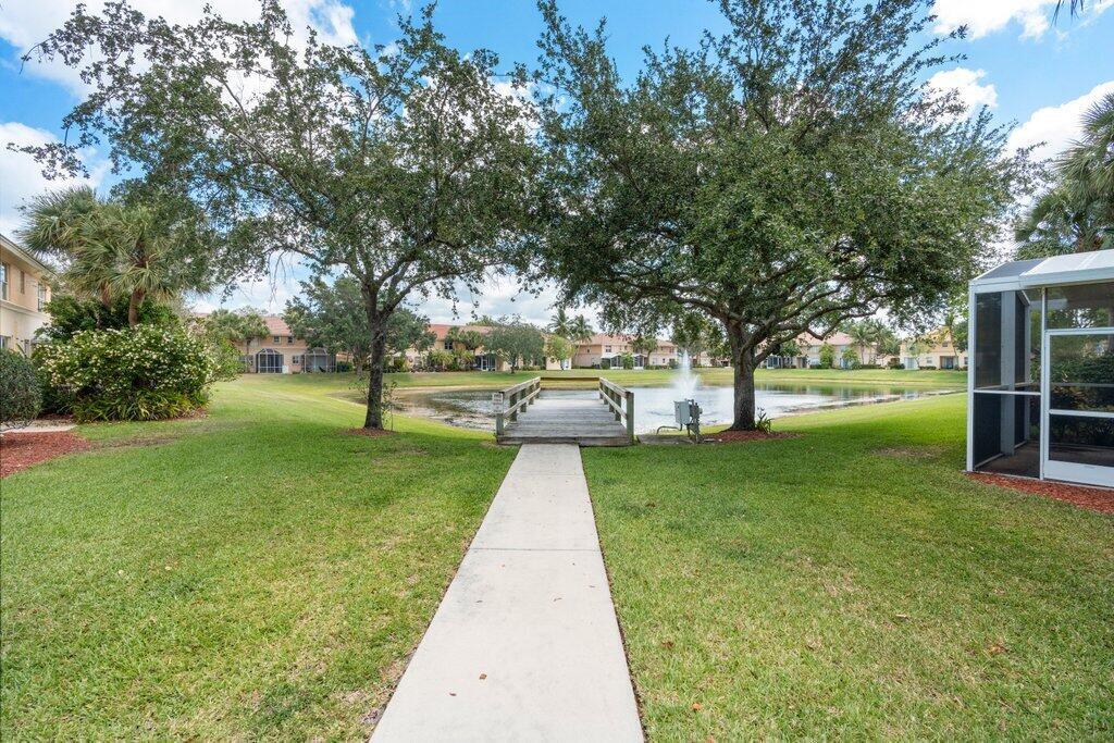 SEMINOLE ESTATES & TOWNHOMES - Residential