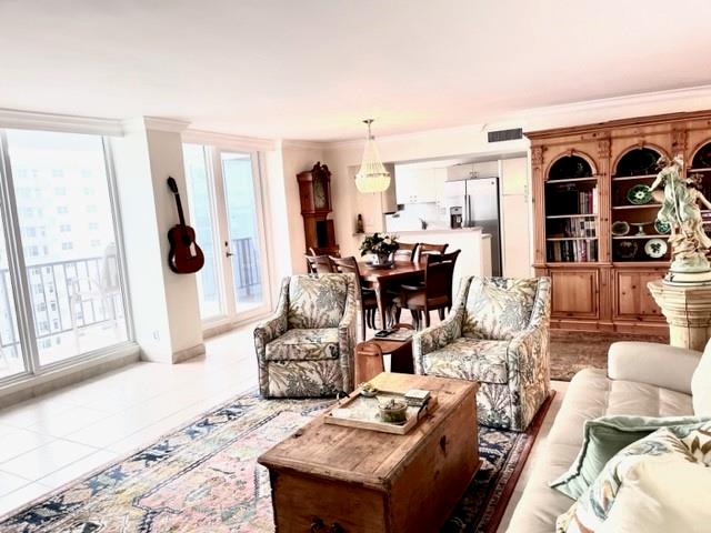Plaza South - Residential