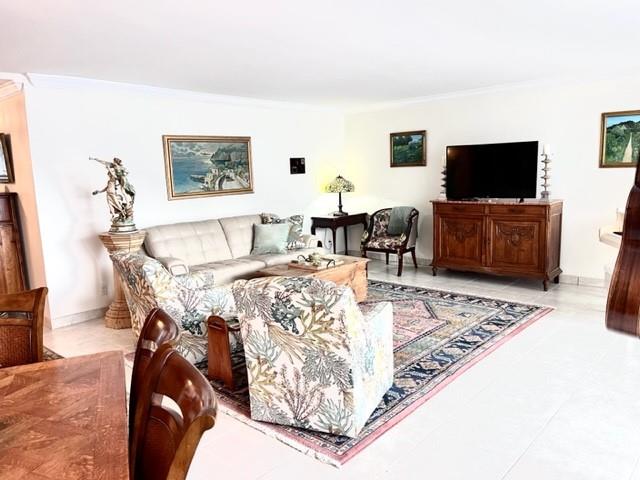 Plaza South - Residential
