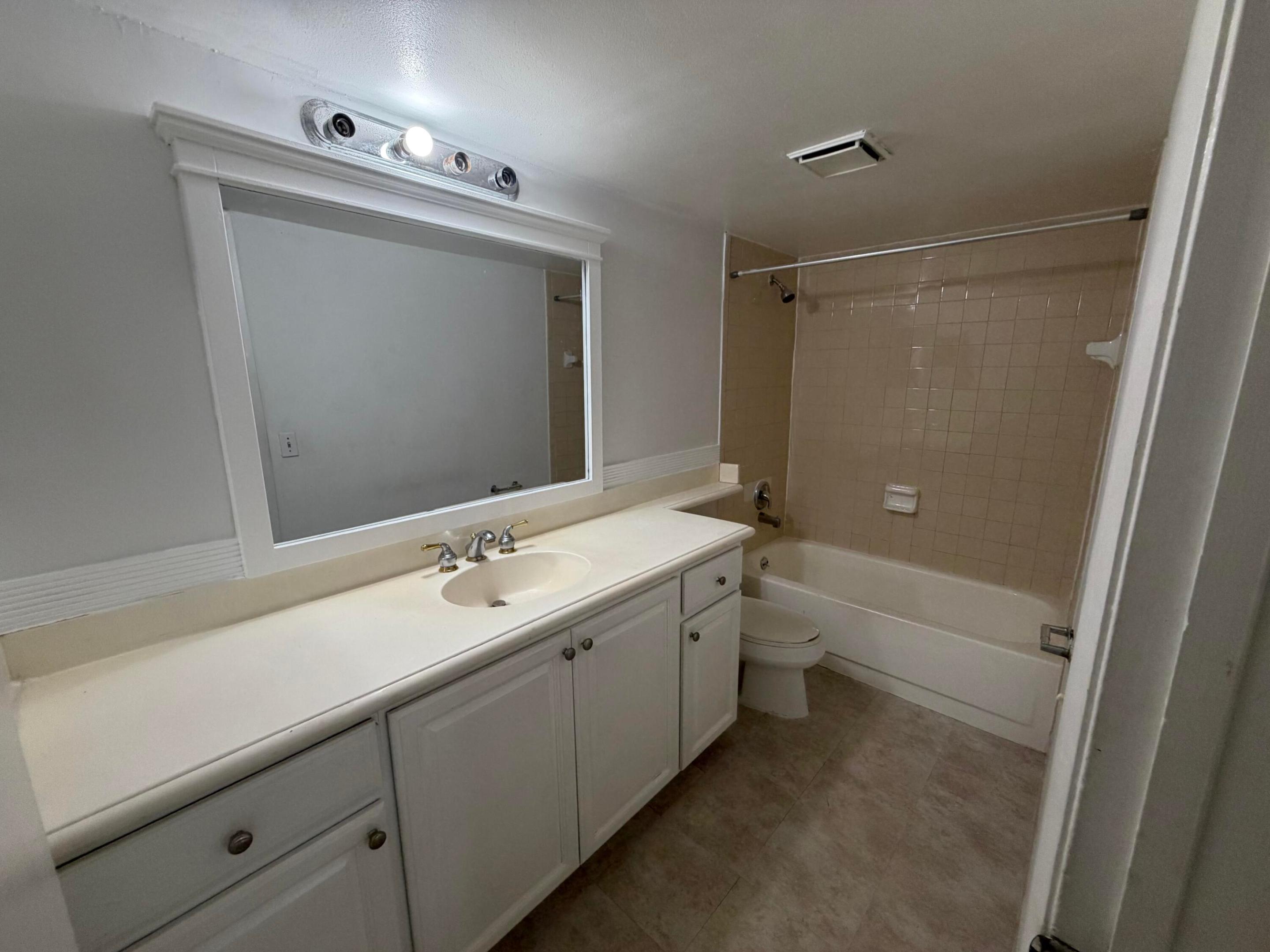 RAMBLEWOOD COURT - Residential Lease