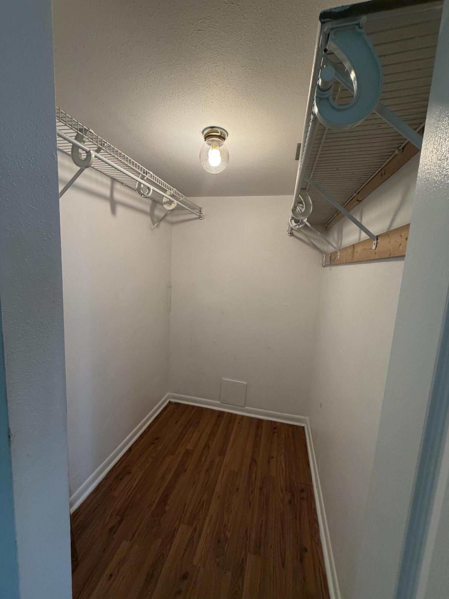 RAMBLEWOOD COURT - Residential Lease