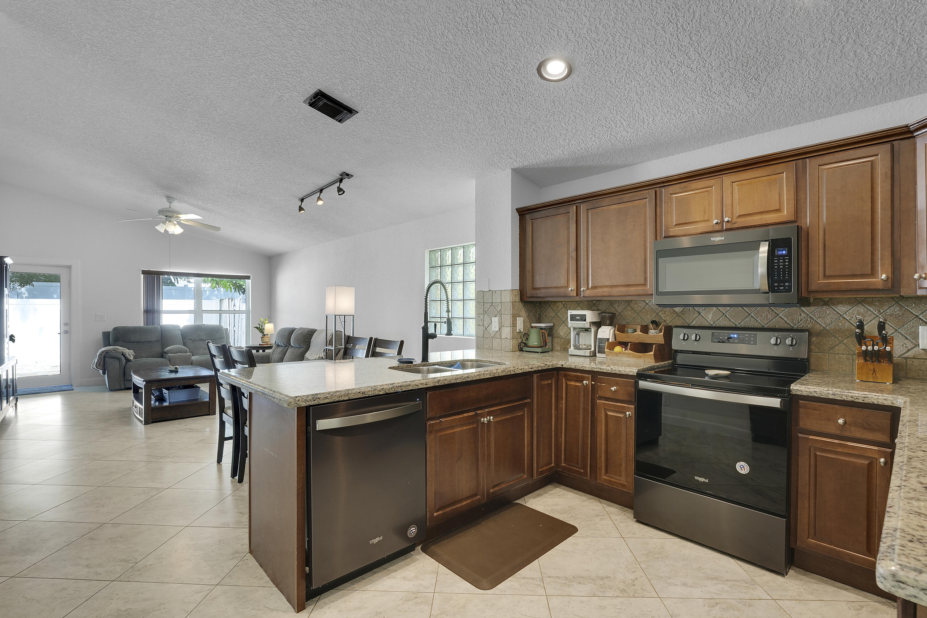 FOSTERS MILL - Residential