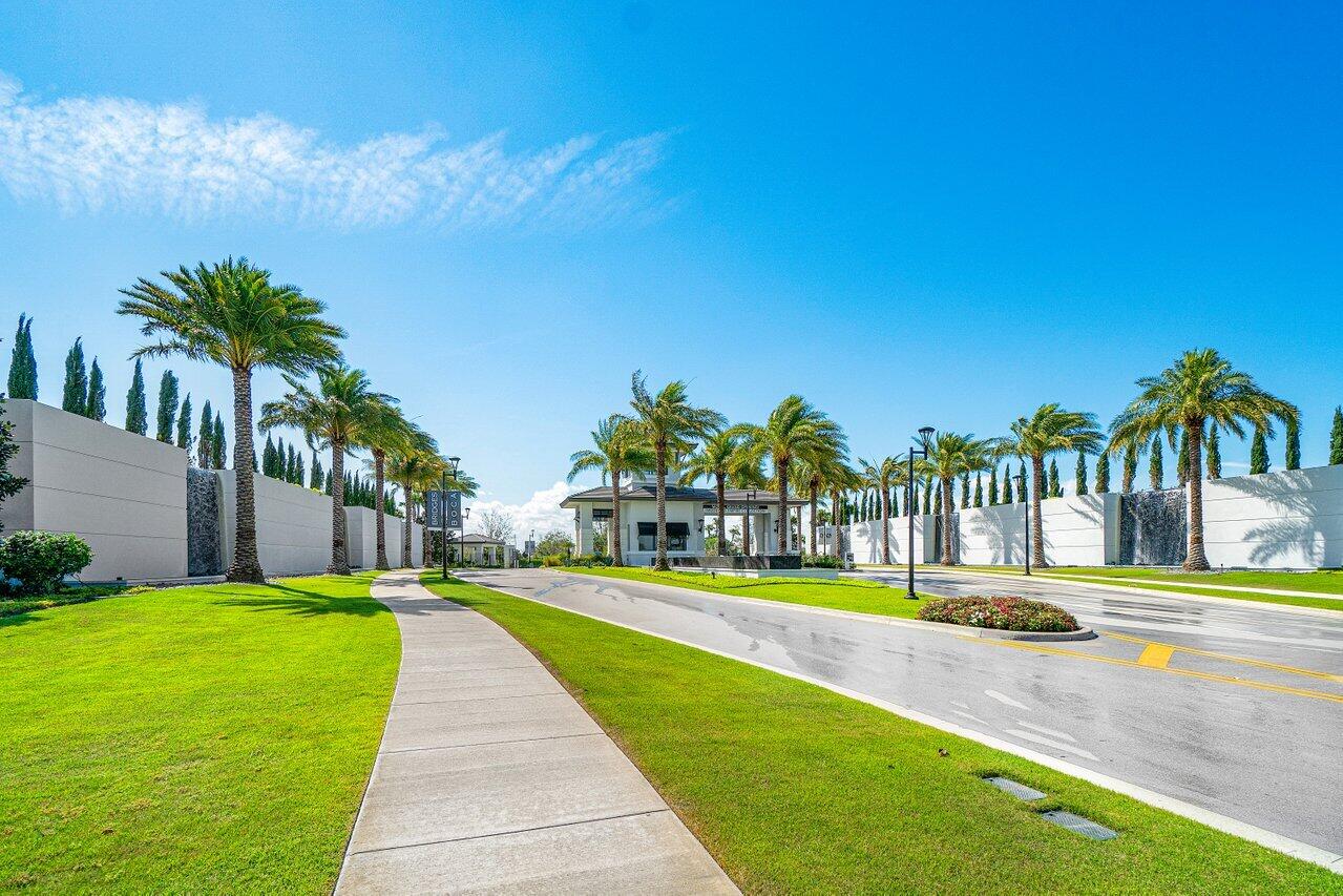 BILTMORE / BOCA BRIDGES - Residential