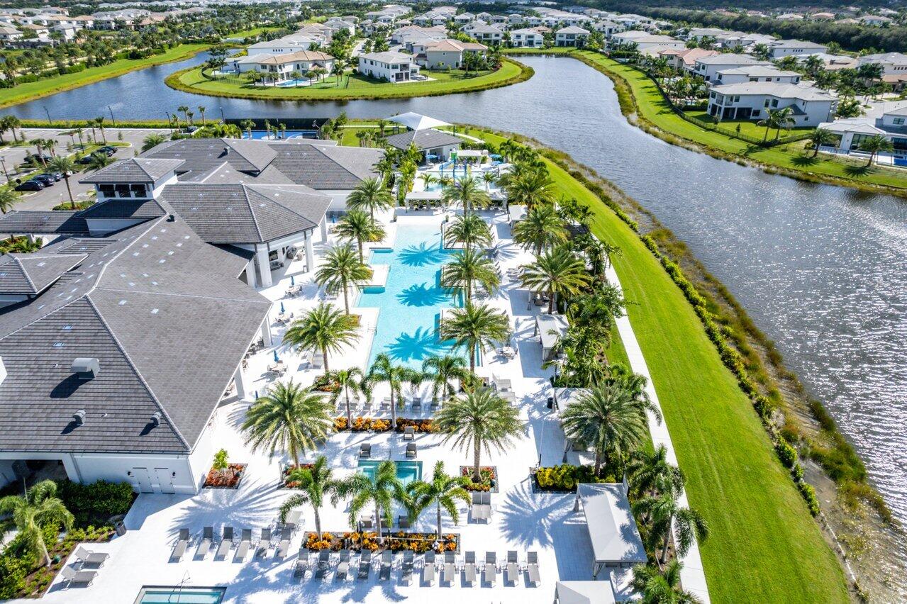 BILTMORE / BOCA BRIDGES - Residential