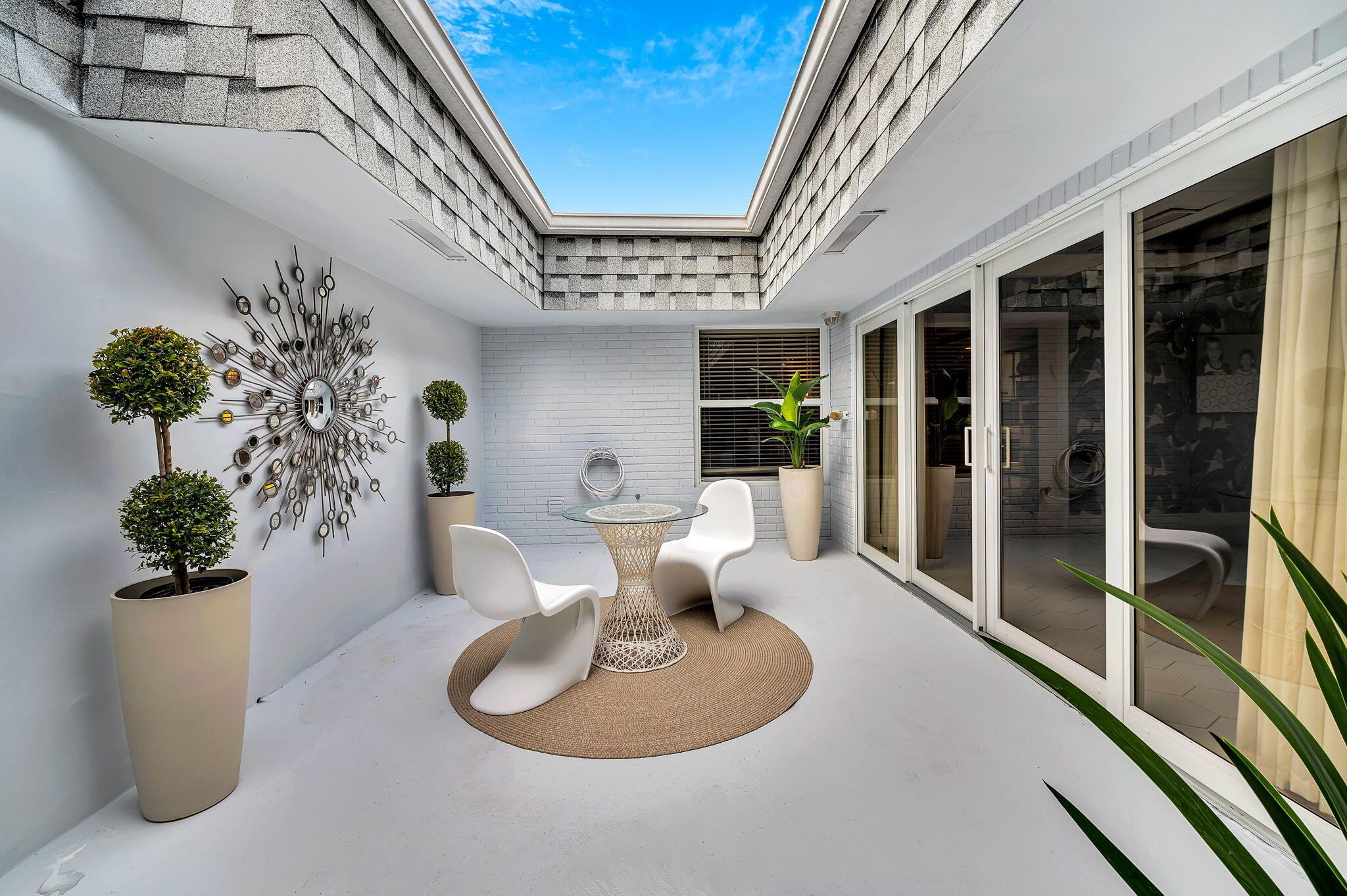 WOODLANDS SEC FIVE - Residential