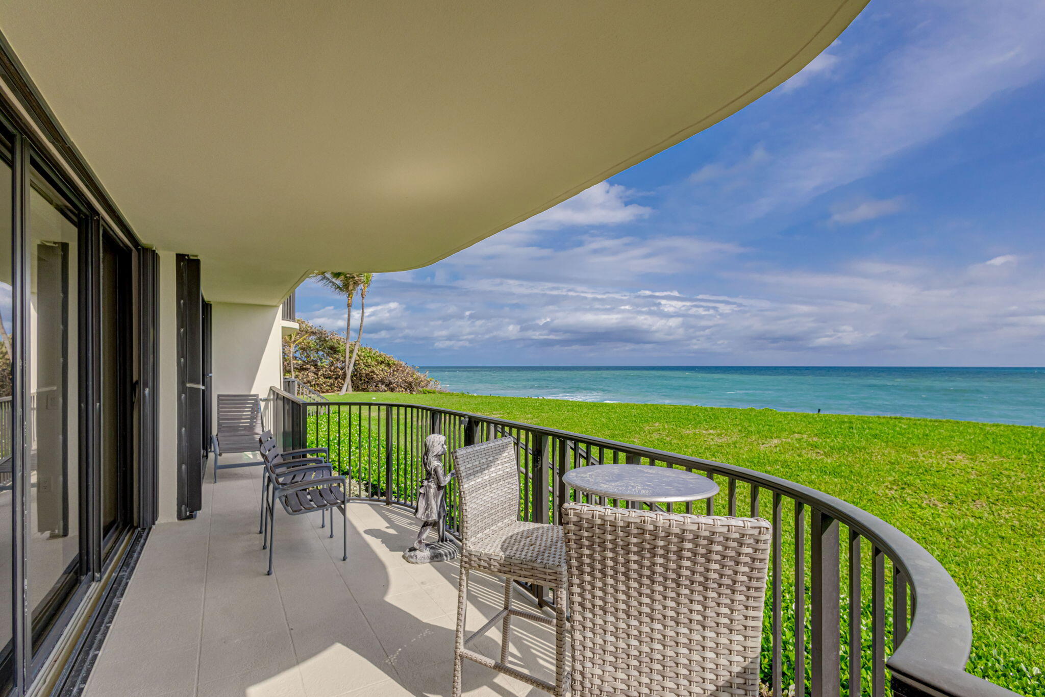 TEQUESTA TOWERS CONDO - Residential