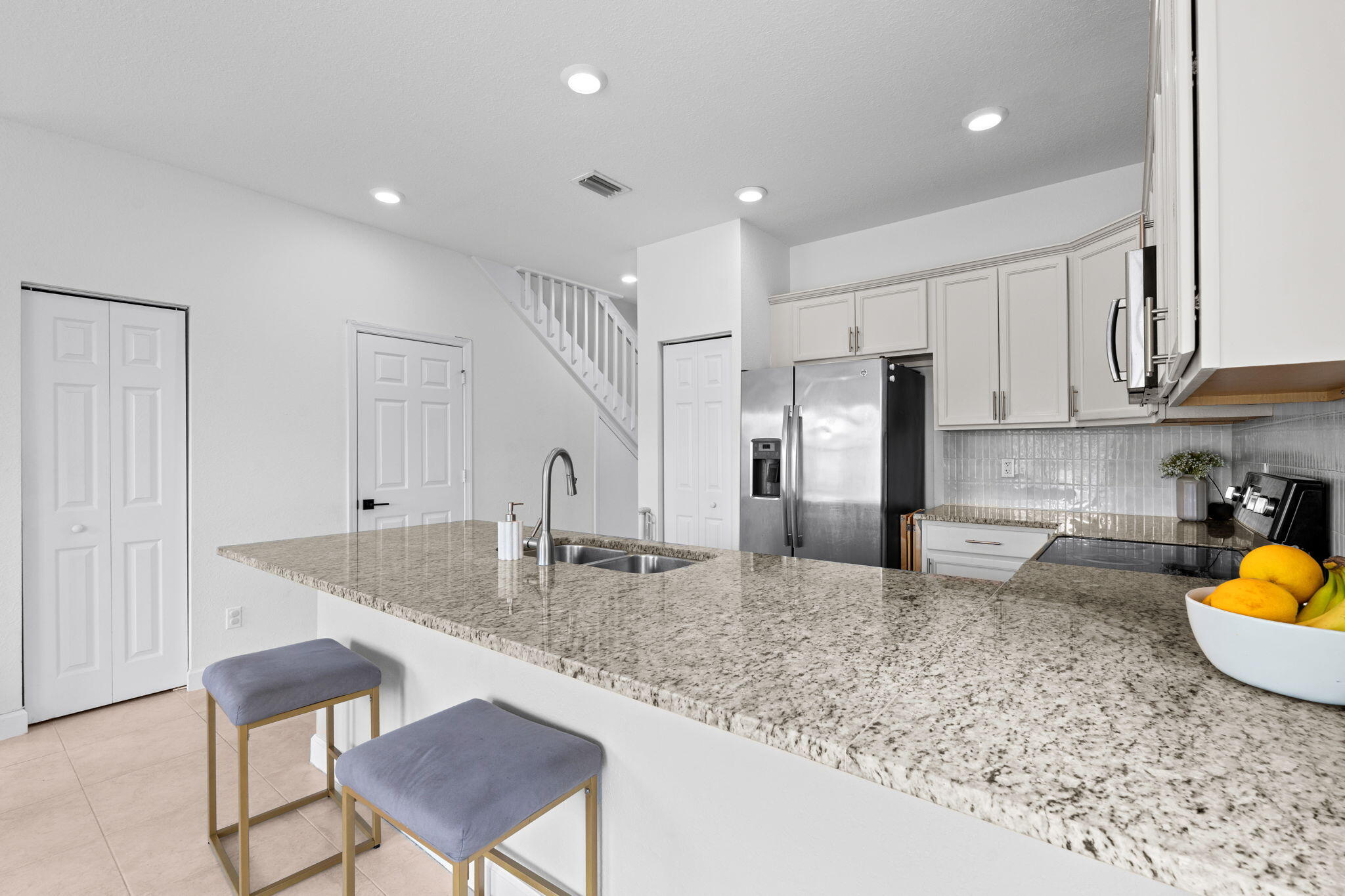 CHARLESTON COMMONS 2 - Residential