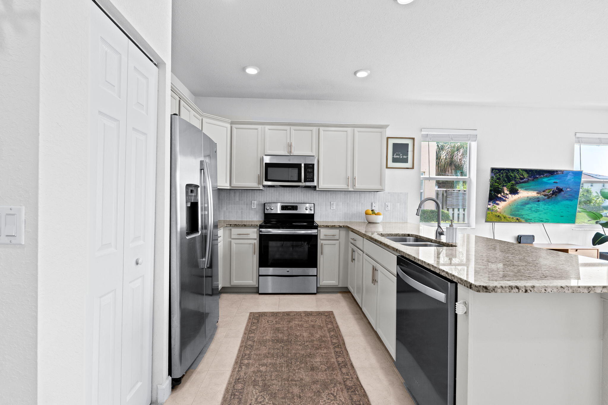 CHARLESTON COMMONS 2 - Residential