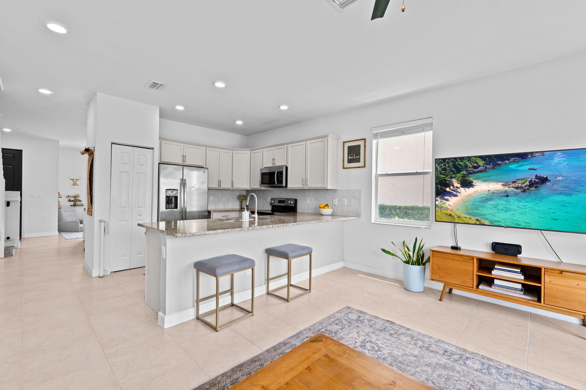 CHARLESTON COMMONS 2 - Residential