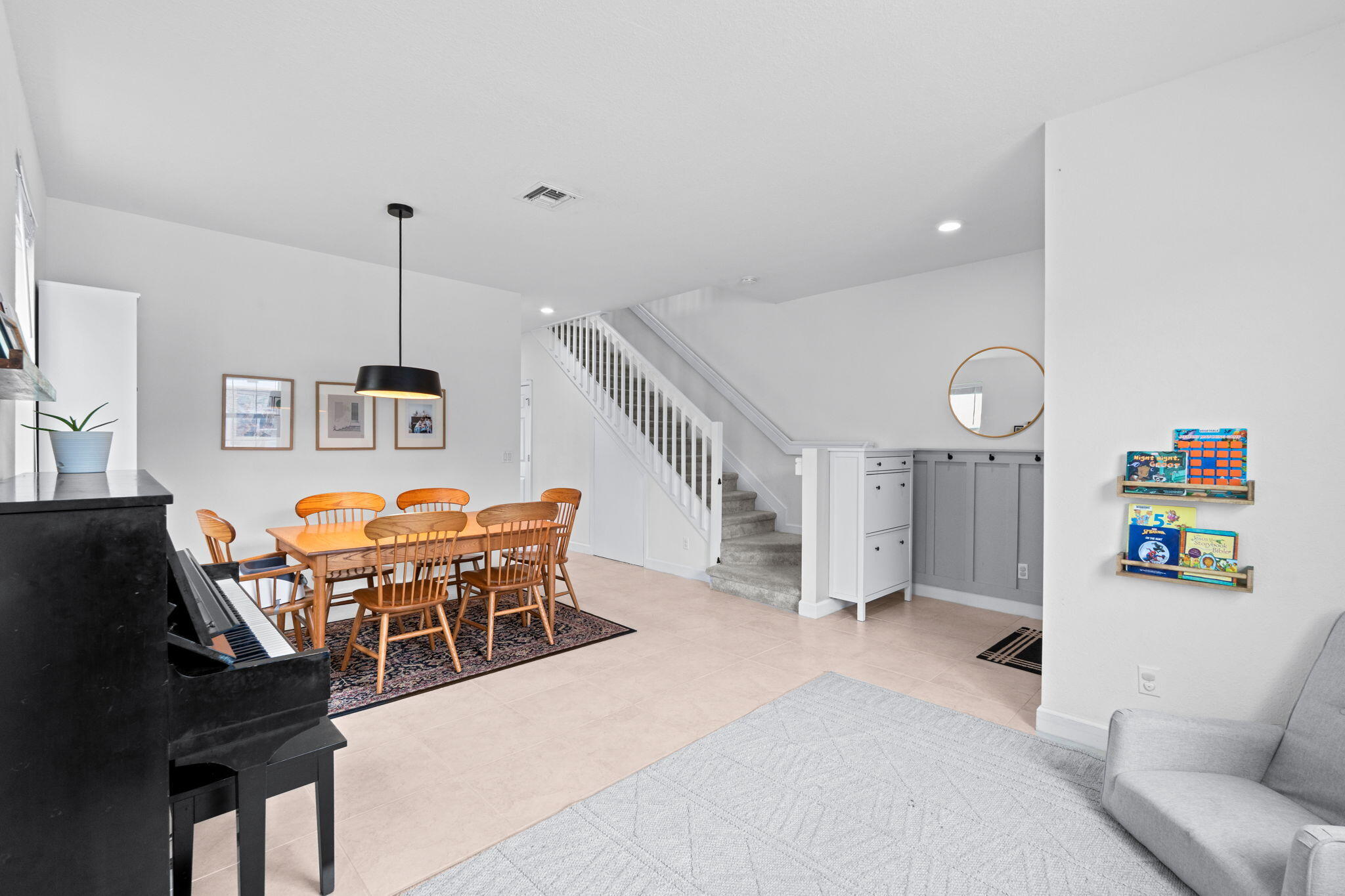 CHARLESTON COMMONS 2 - Residential