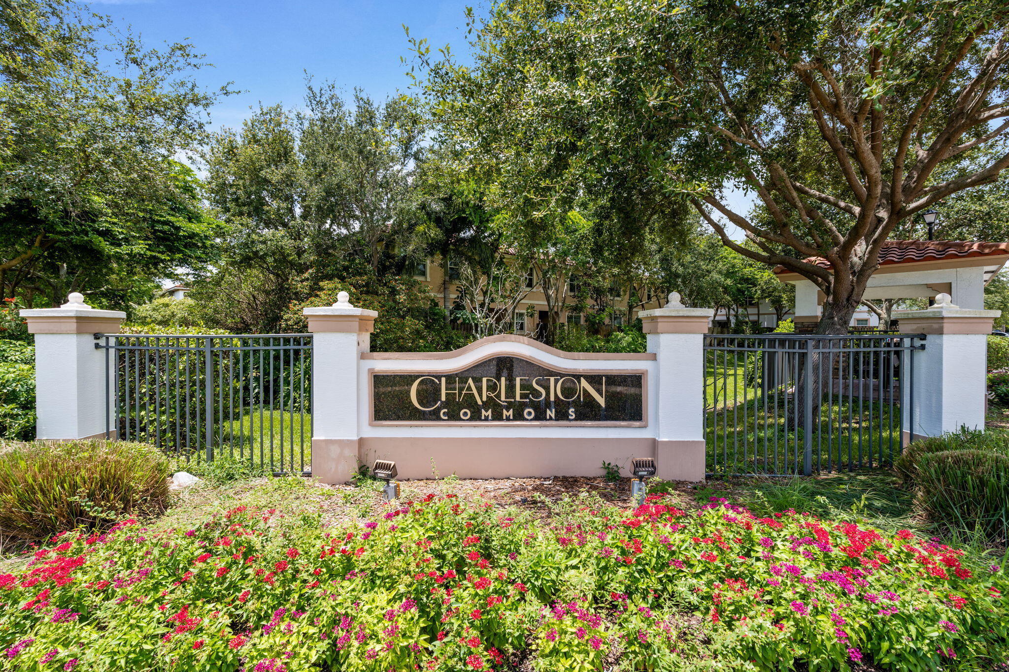 CHARLESTON COMMONS 2 - Residential