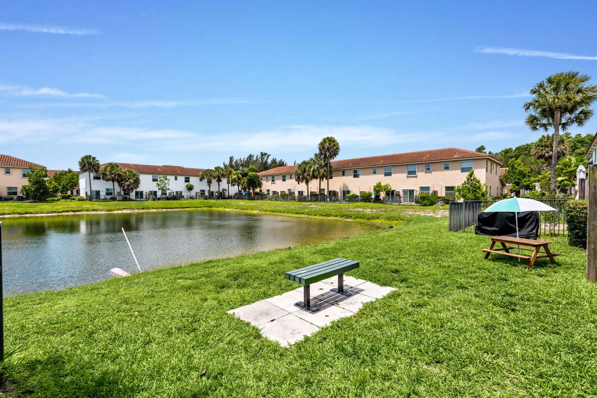 CHARLESTON COMMONS 2 - Residential