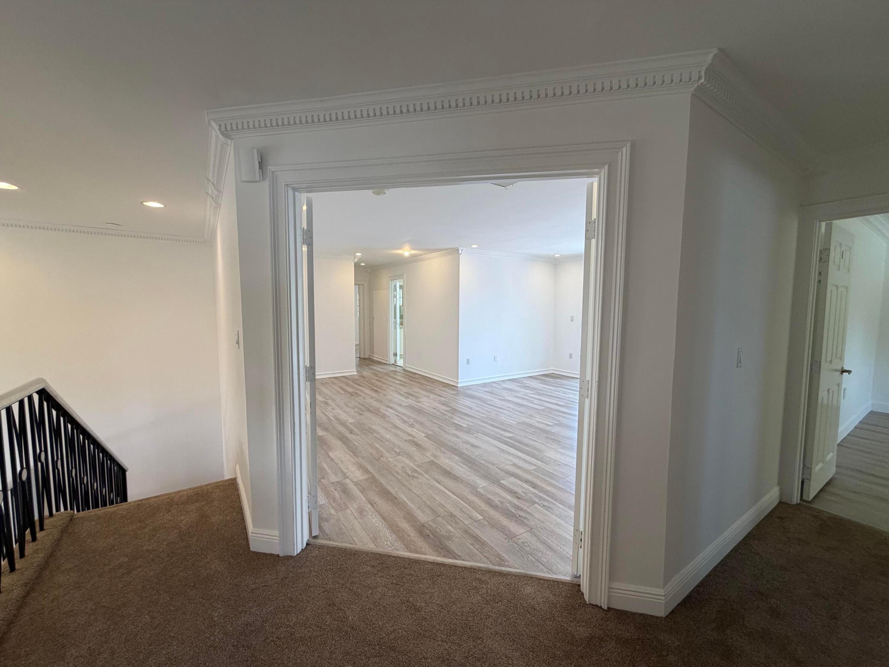 HOLLYWOOD HILLS NORTH SEC ONE - Residential Lease