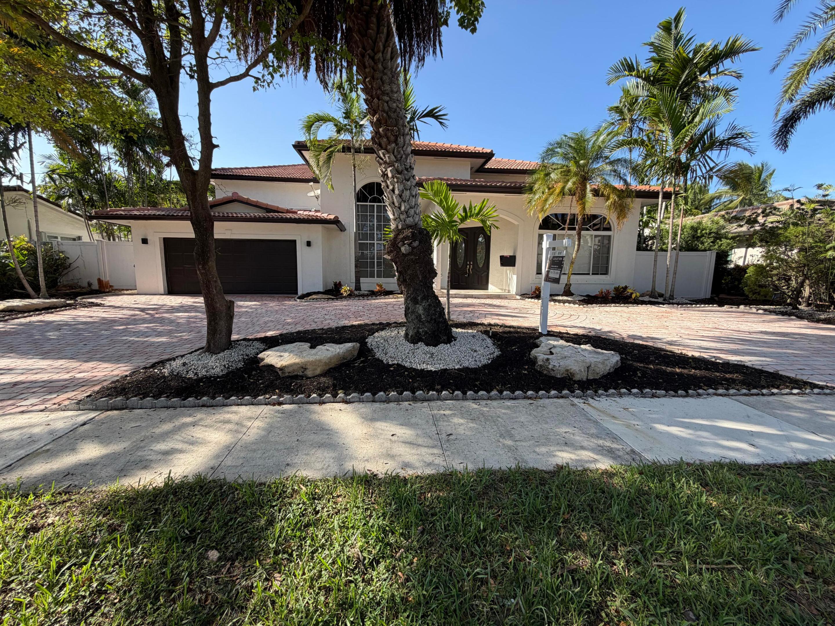 HOLLYWOOD HILLS NORTH SEC ONE - Residential Lease