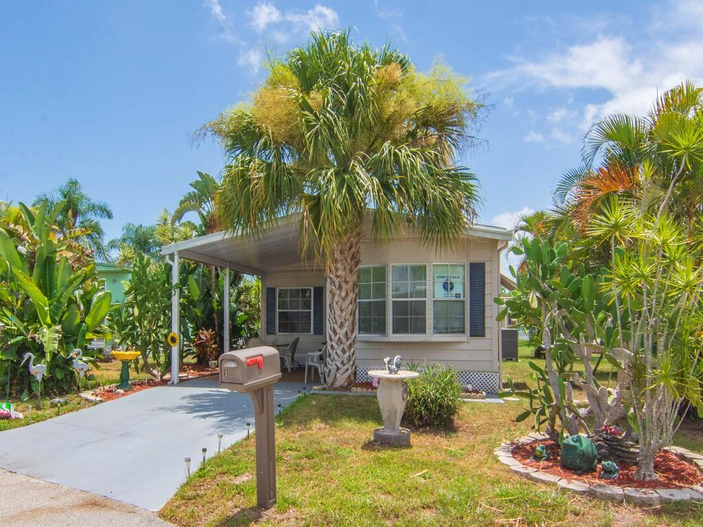 Spanish Lakes Riverfront - Residential