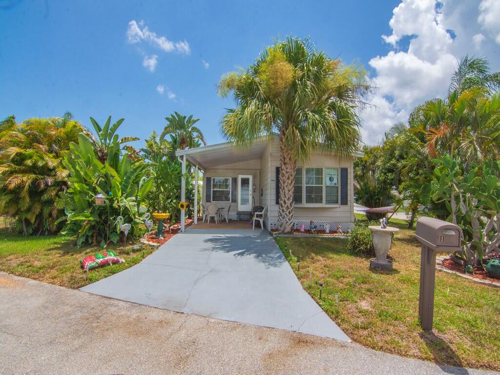 Spanish Lakes Riverfront - Residential