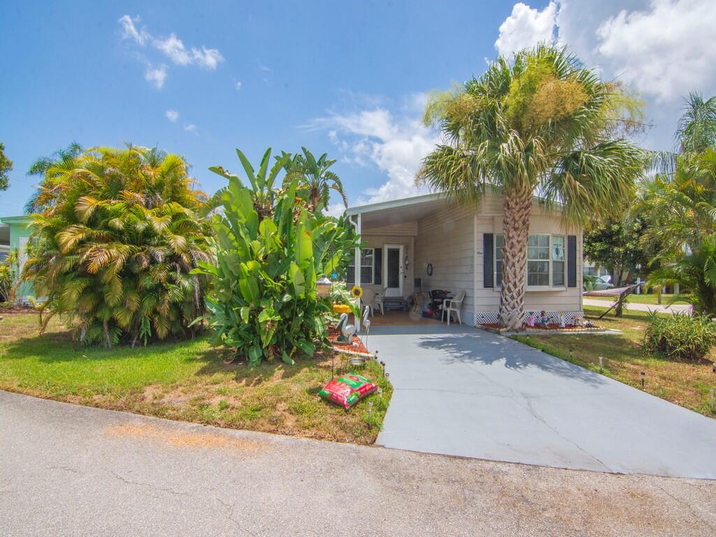 Spanish Lakes Riverfront - Residential
