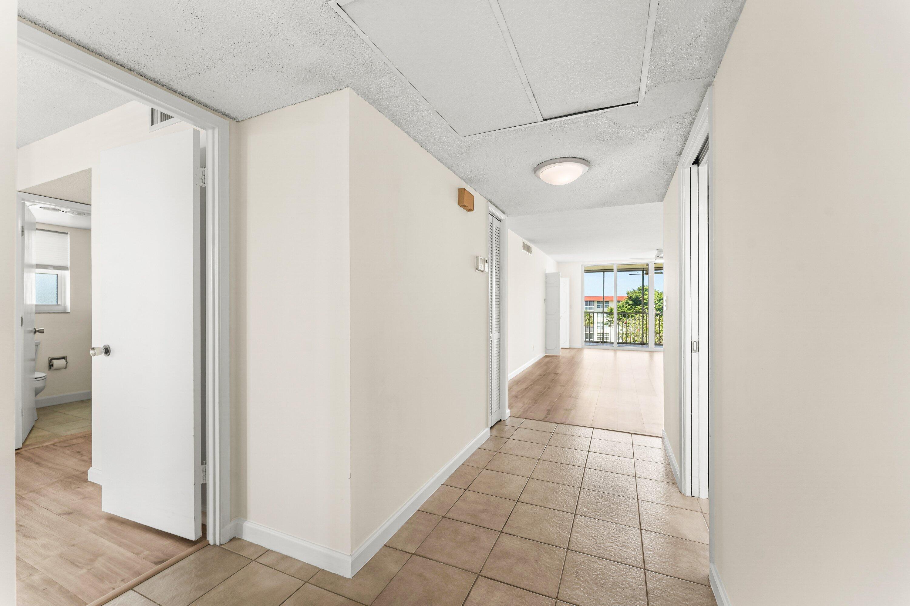 PALM-AIRE AT CORAL KEY - Residential