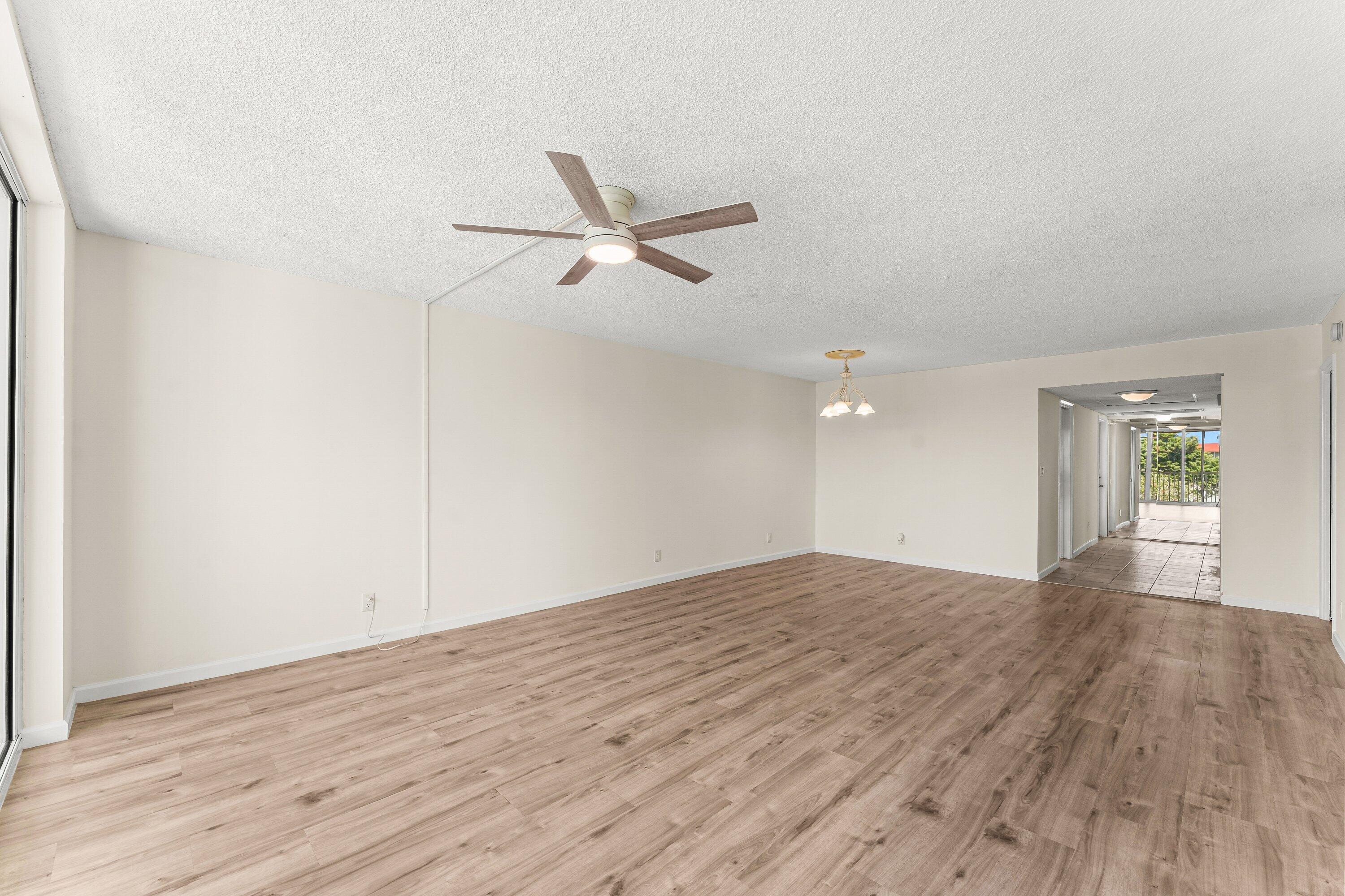 PALM-AIRE AT CORAL KEY - Residential