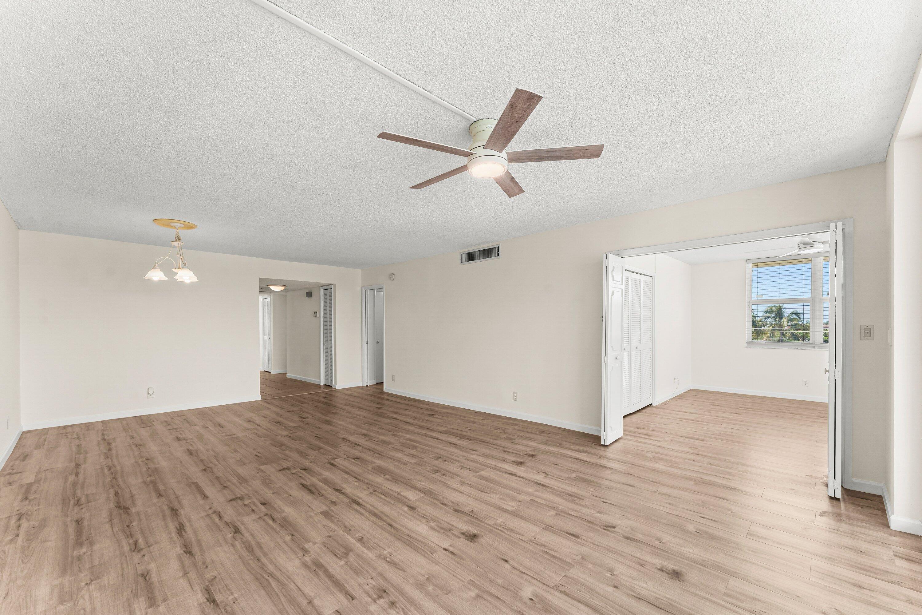PALM-AIRE AT CORAL KEY - Residential