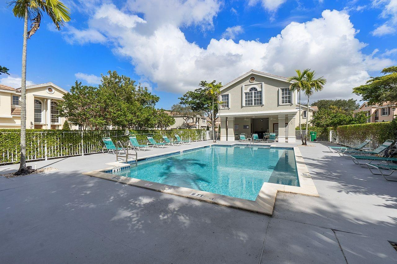 STEEPLECHASE EAGLE TRACE - Residential