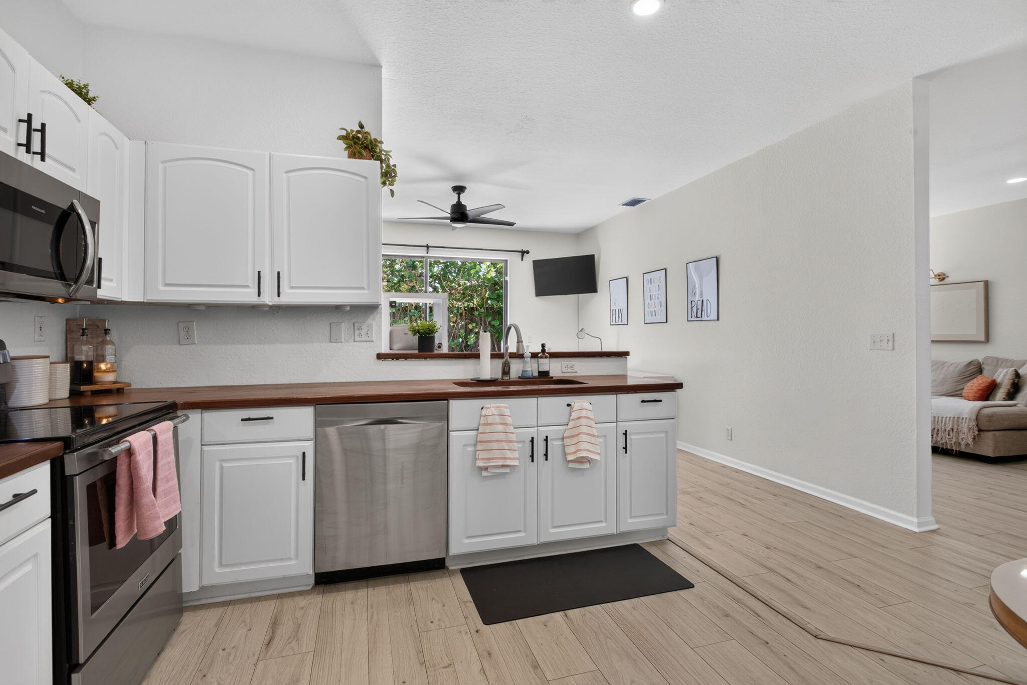 Regency Lakes - Residential