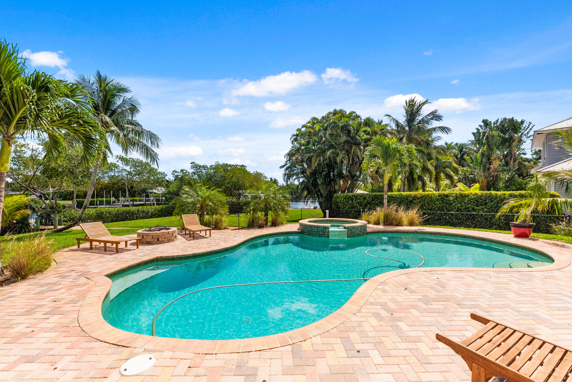 JUPITER RIVER ESTATES - Residential