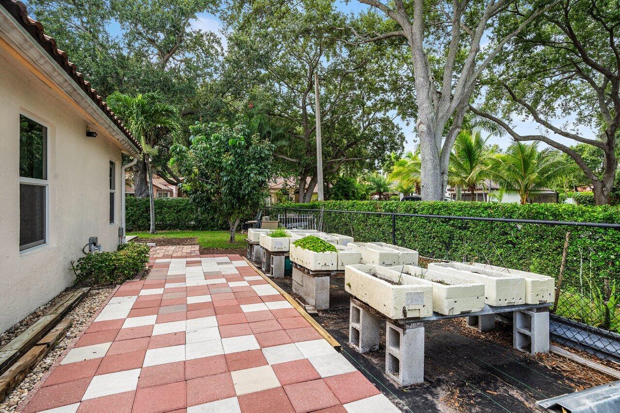WINSTON PARK SECTION TWO-A - Residential