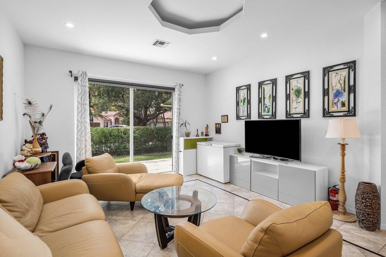 WINSTON PARK SECTION TWO-A - Residential