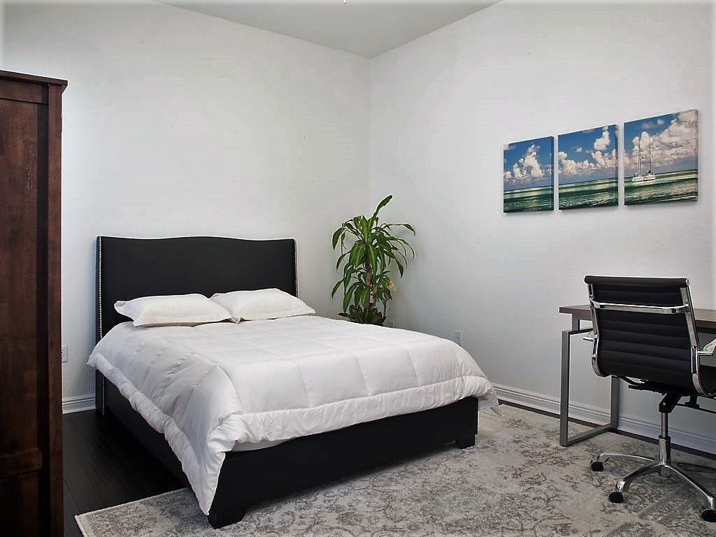 PENINSULA VILLAGE GREENS - Residential Lease