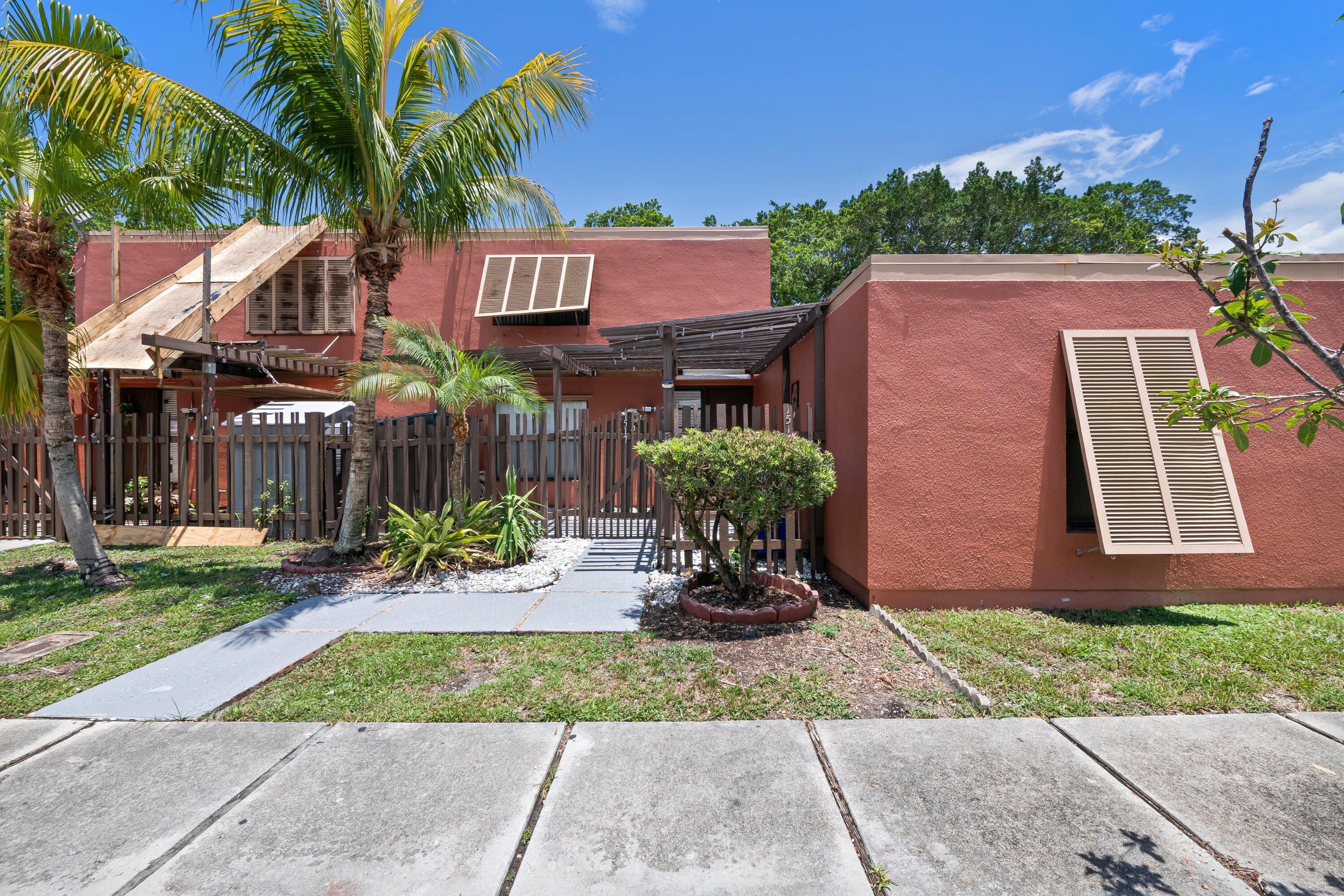 EVERGLADES SUGAR & LAND CO - Residential