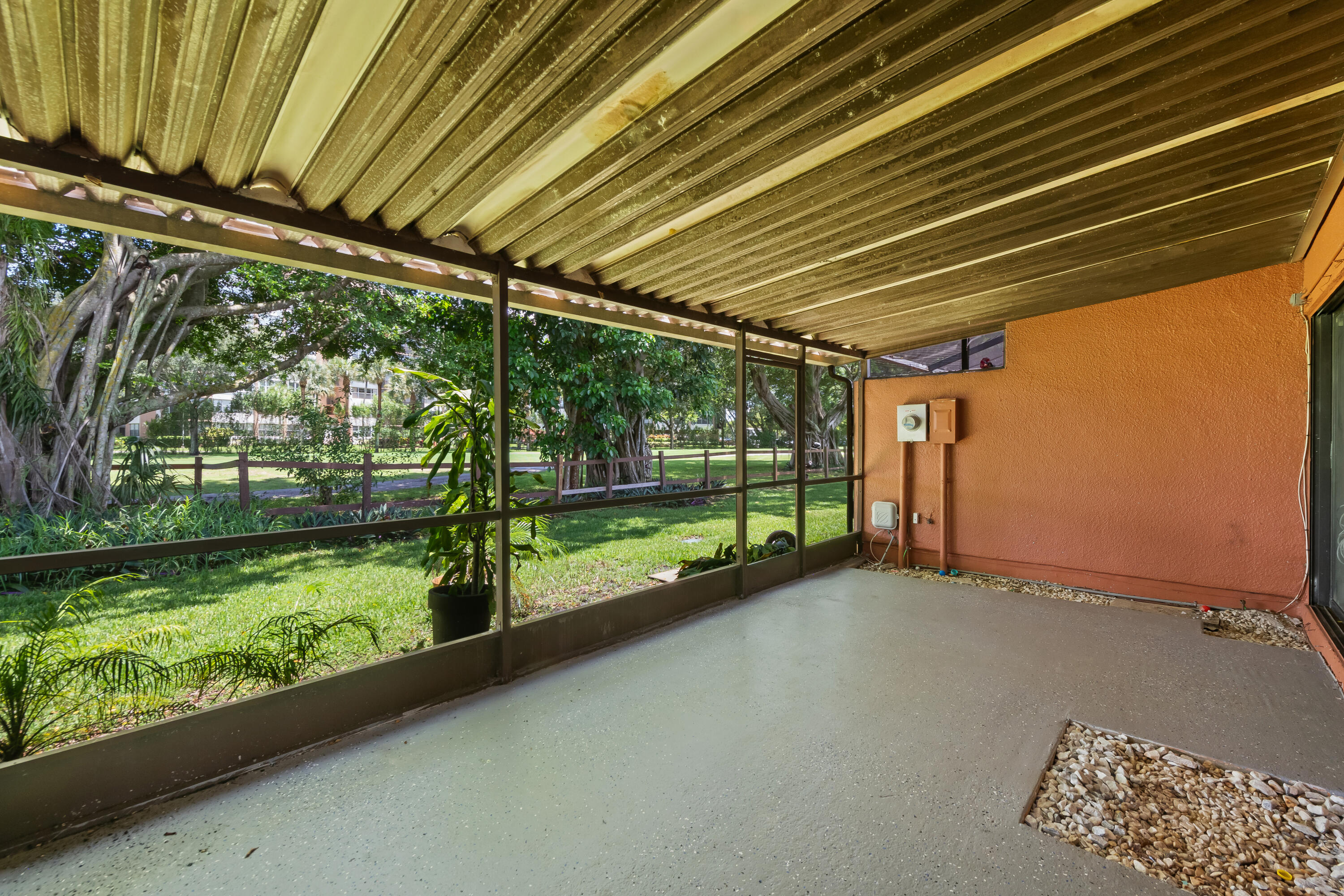 EVERGLADES SUGAR & LAND CO - Residential