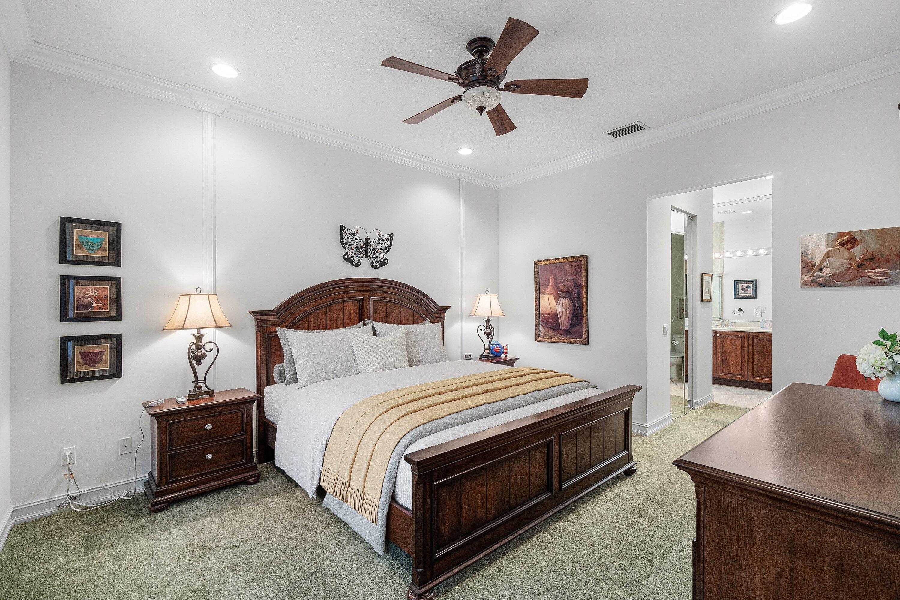 VALENCIA POINTE 1 - Residential