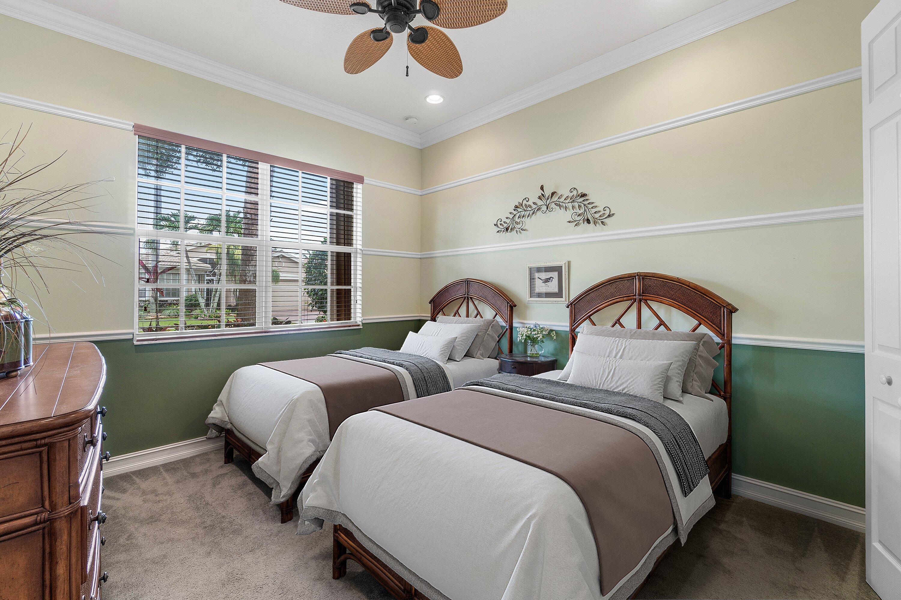 VALENCIA POINTE 1 - Residential