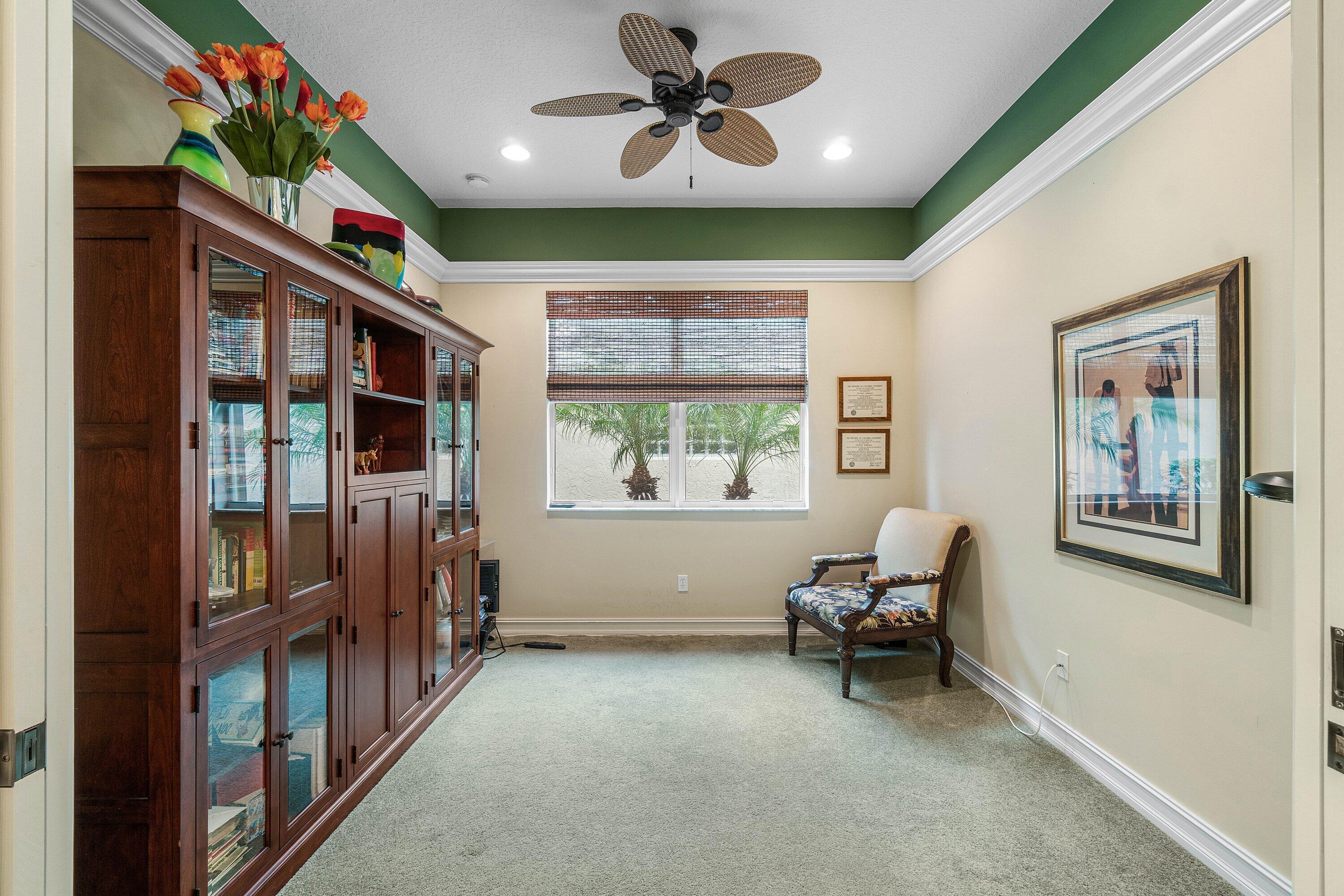 VALENCIA POINTE 1 - Residential