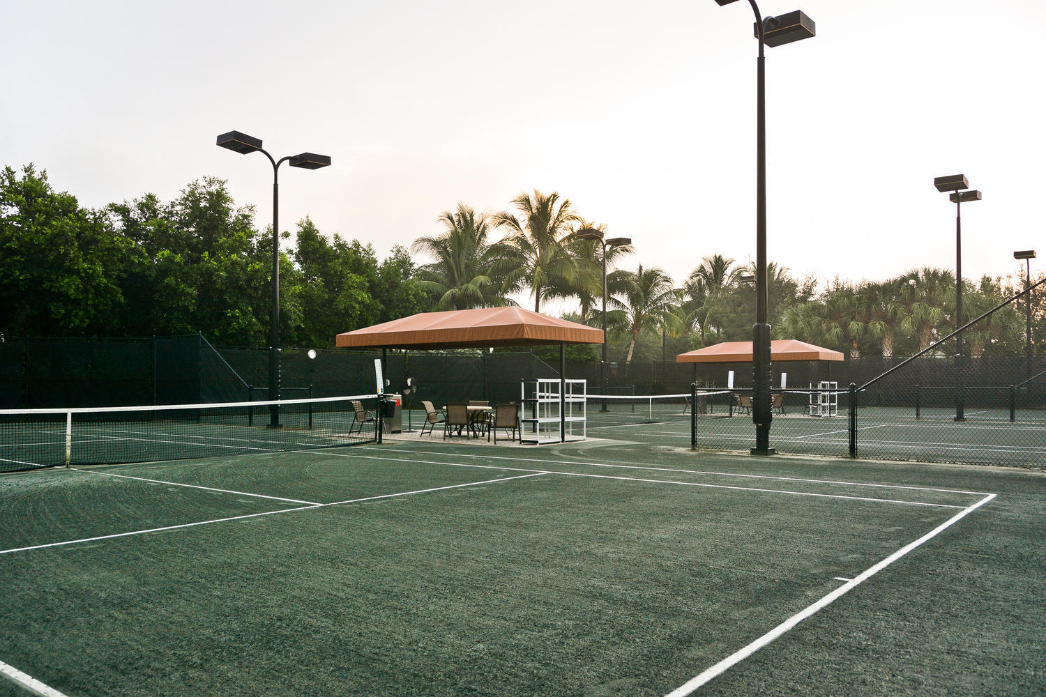 VALENCIA POINTE 1 - Residential