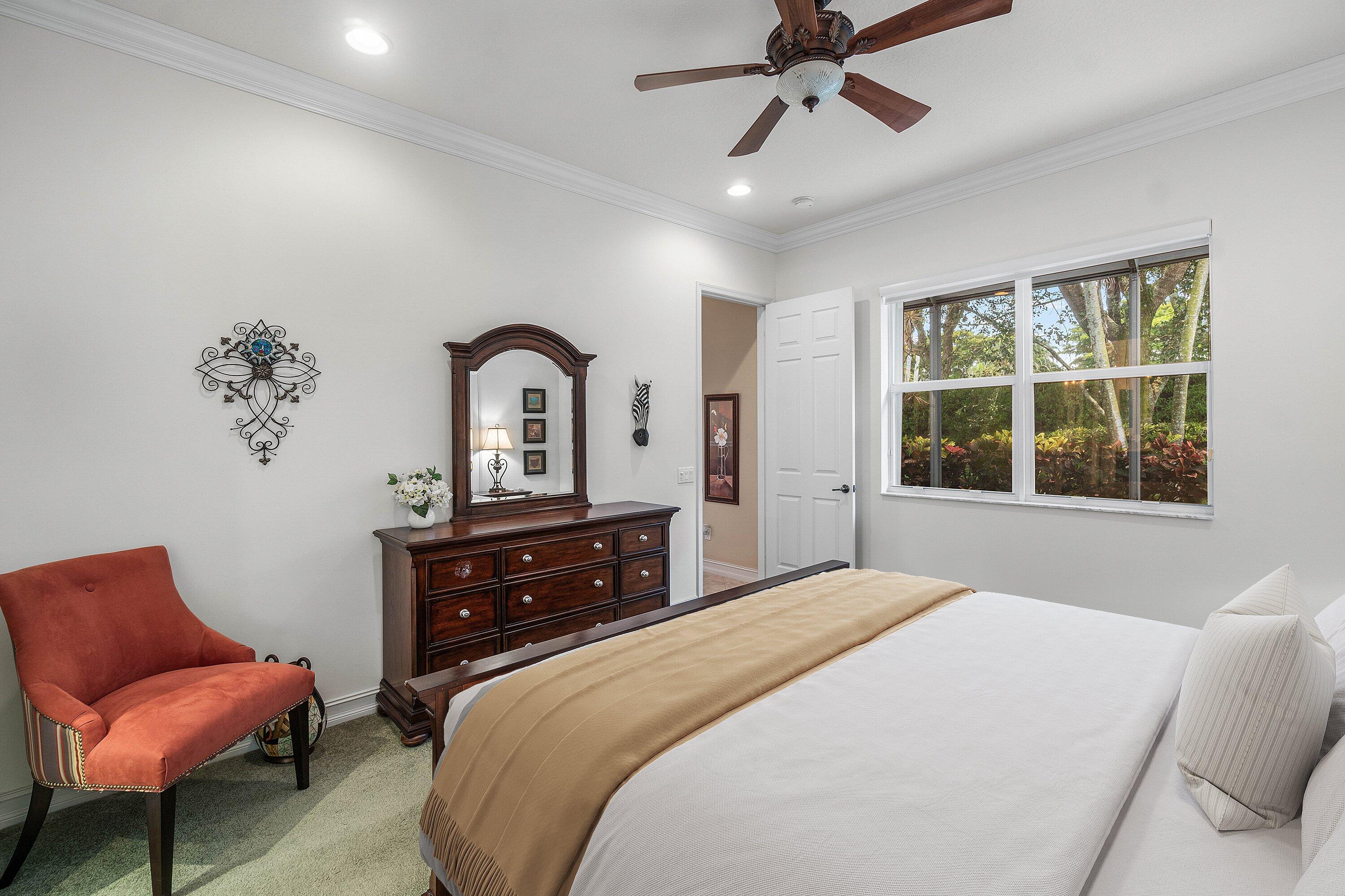 VALENCIA POINTE 1 - Residential