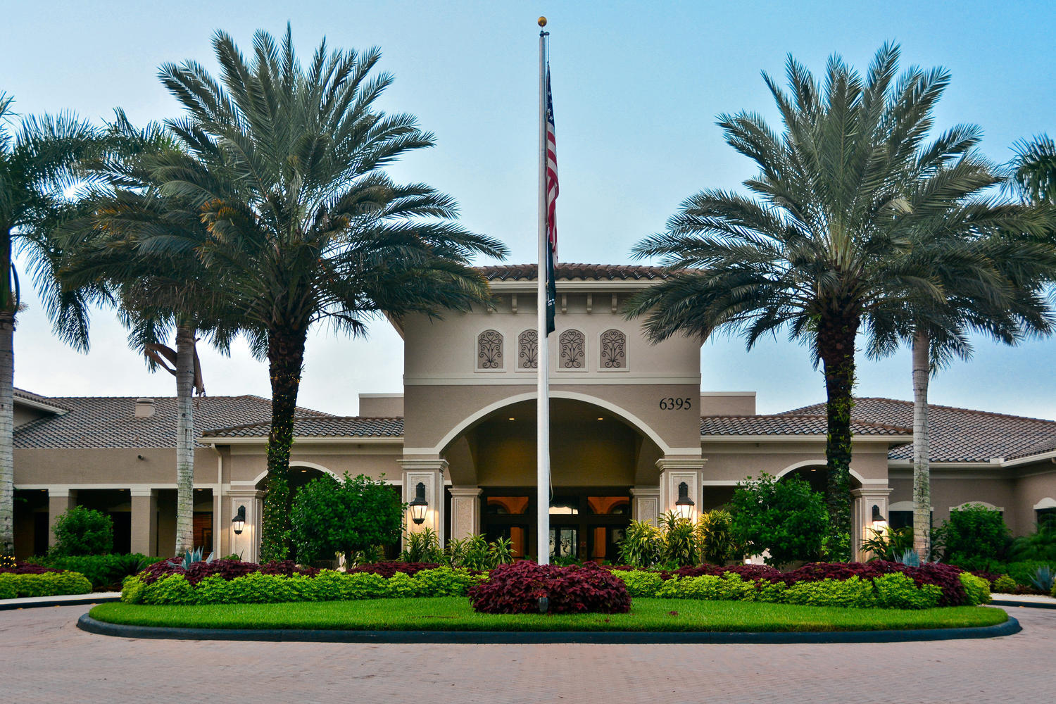 VALENCIA POINTE 1 - Residential