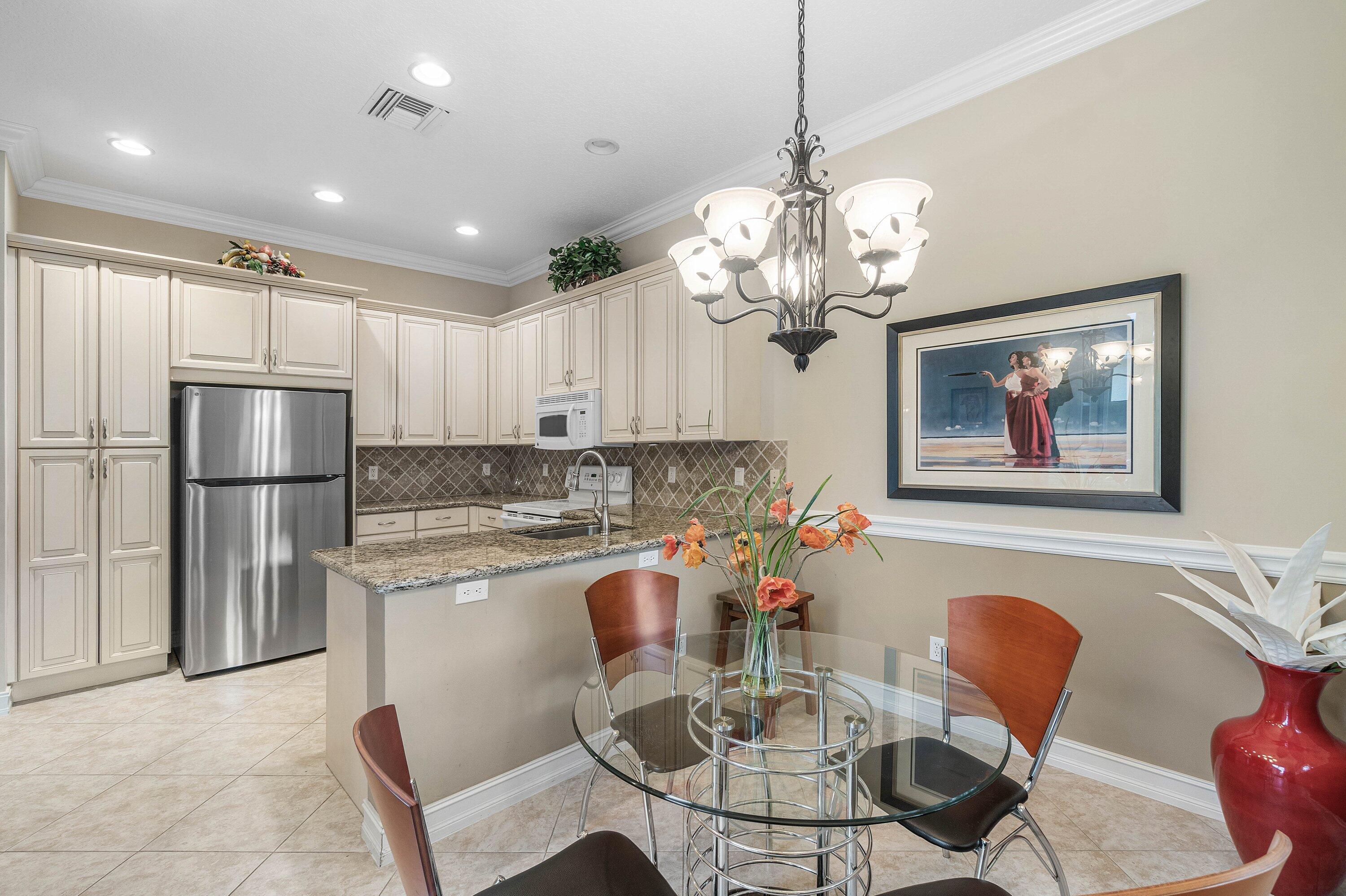 VALENCIA POINTE 1 - Residential