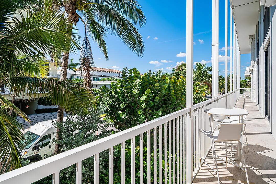 FOUR HUNDRED SO OCEAN BLVD CONDO - Residential