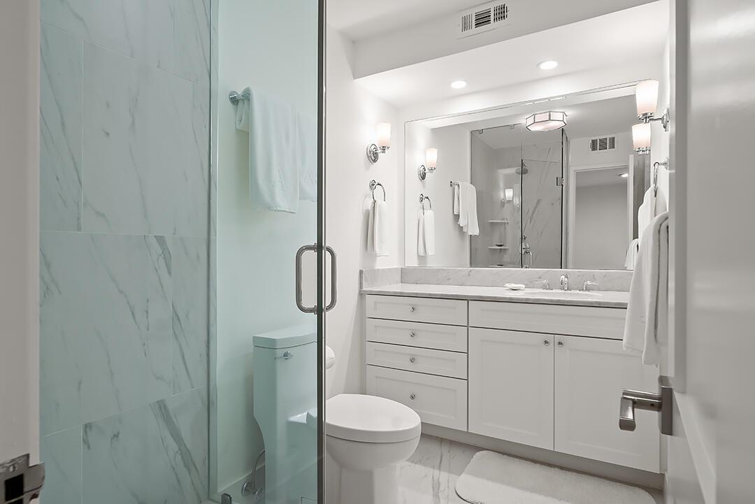 FOUR HUNDRED SO OCEAN BLVD CONDO - Residential