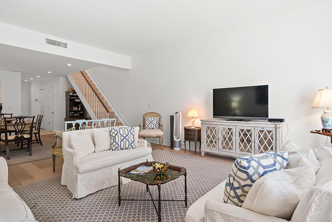 FOUR HUNDRED SO OCEAN BLVD CONDO - Residential