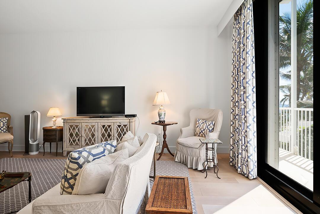 FOUR HUNDRED SO OCEAN BLVD CONDO - Residential