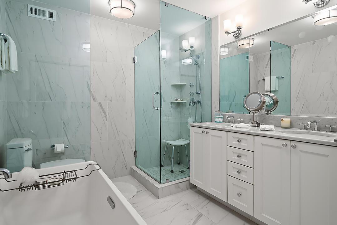FOUR HUNDRED SO OCEAN BLVD CONDO - Residential