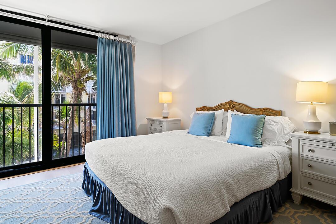 FOUR HUNDRED SO OCEAN BLVD CONDO - Residential