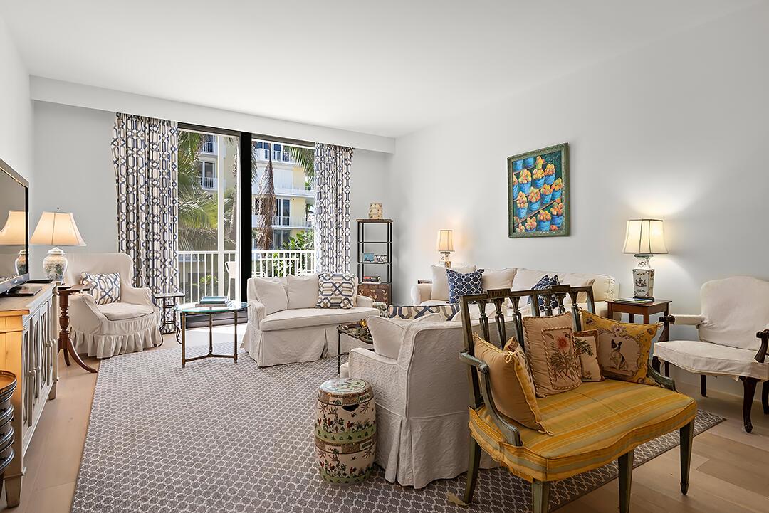 FOUR HUNDRED SO OCEAN BLVD CONDO - Residential
