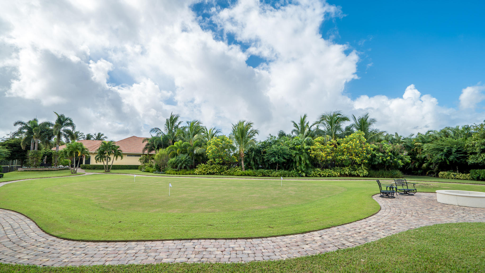 EQUESTRIAN CLUB ESTATES 1 - Residential