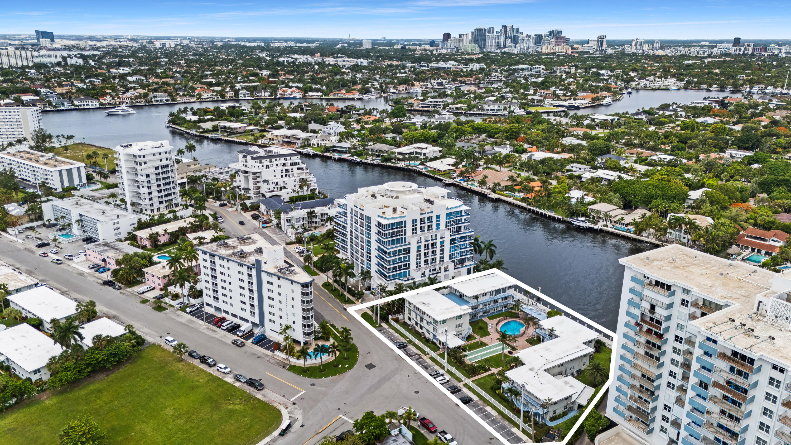 HOLIDAY ISLE YACHT CLUB CONDO - Residential Lease